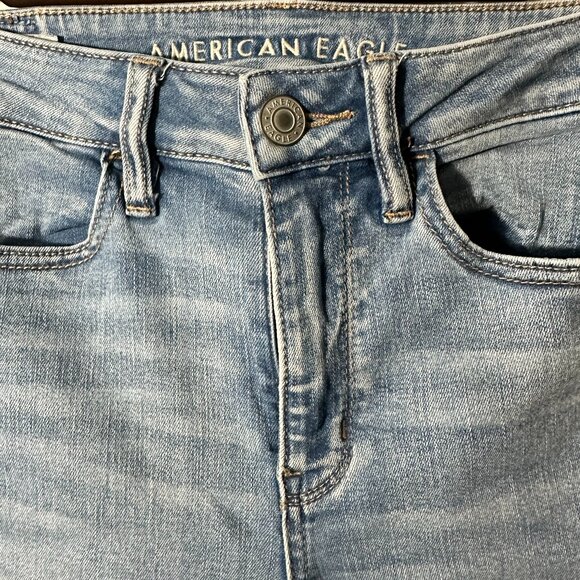 American Eagle High-Rise Jegging - Light Wash - Picture 4 of 6